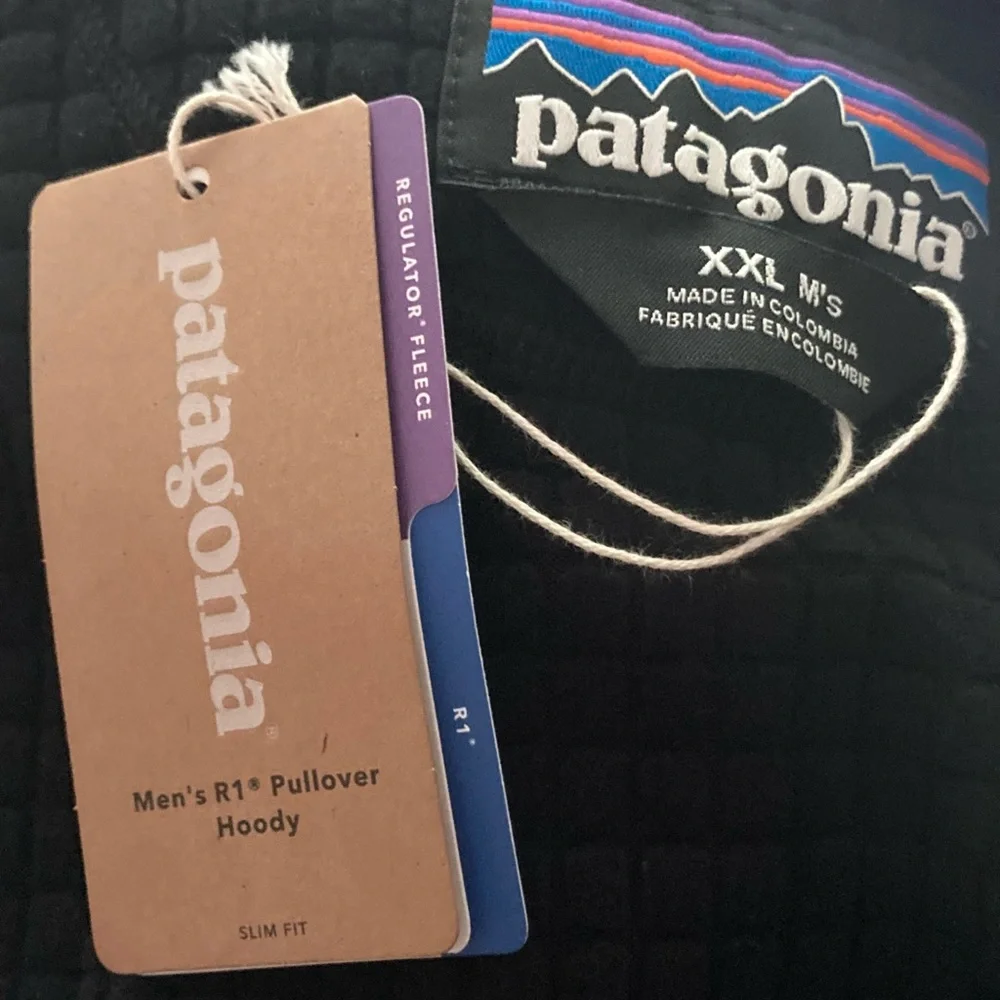 Patagonia Black R1 Pullover Hoody - Picture 4 of 4